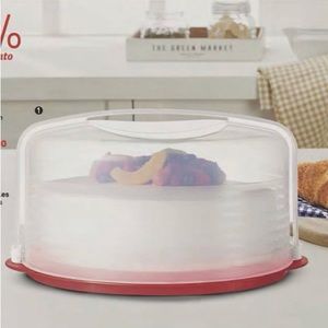 New Tupperware Round Cake Taker